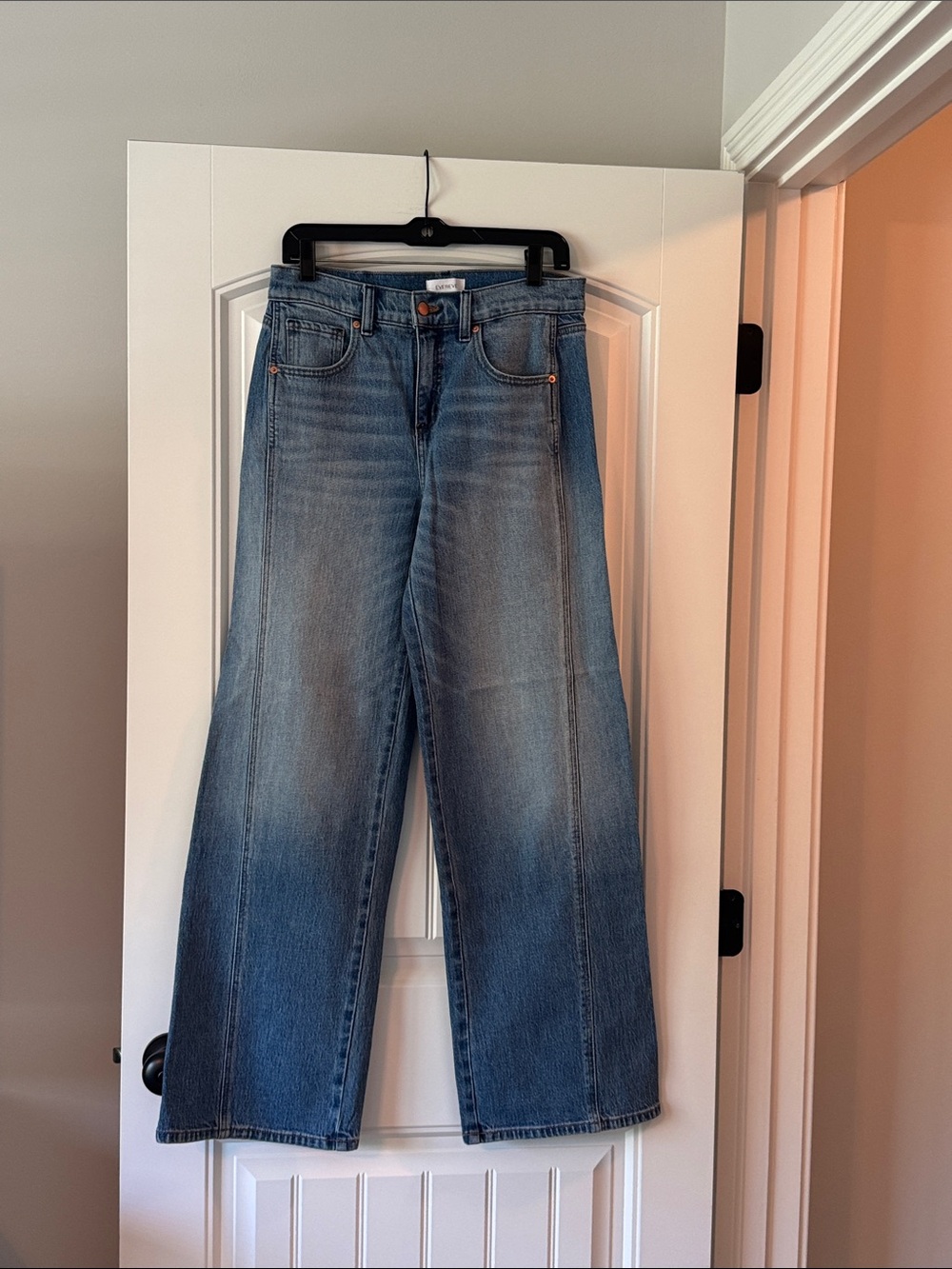 Evereve Wide-Leg Flare Jeans in Medium Blue Wash